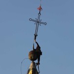 apposizione croce campanile duomo sant'agata de' goti